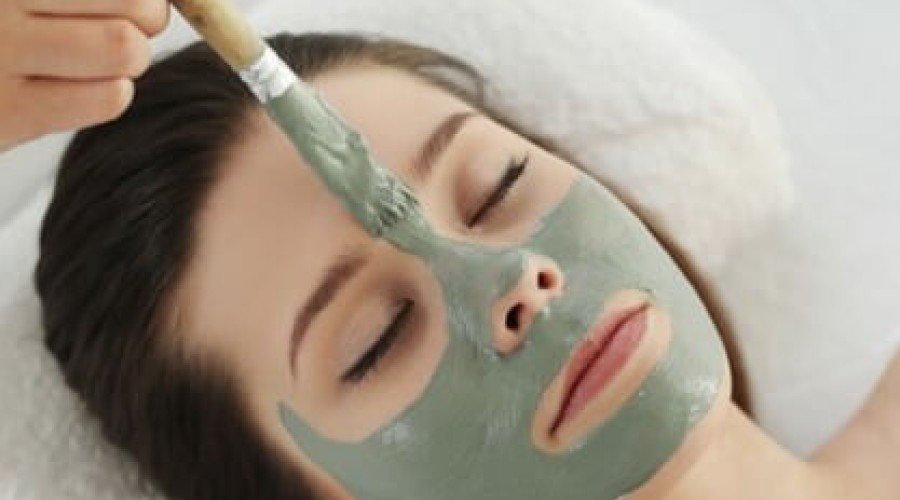 11 خاصیت ماسک خاک رس برای پوست شما