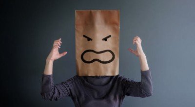 عوارض استرس بر روی سلامتی + درمان استرس در طب سنتی