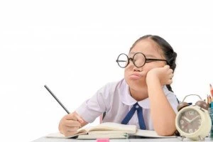بیش فعالی در کودکان چگونه درمان میشود؟